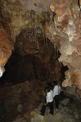 Yol Açılırken Bulunan Doğal Mağara Unutuldu 2