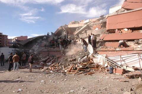 Van'da büyük deprem 3