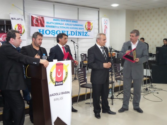 Anadolu Basın Birliği Malatya Şubesi 9. Yılını Coşkuyla Kutladı 43