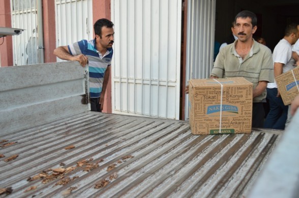 Yetimler Kervanı'ndan 400 Aileye Gıda Paketi Yardımı 11
