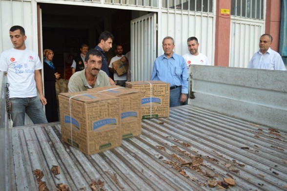 Yetimler Kervanı'ndan 400 Aileye Gıda Paketi Yardımı 15