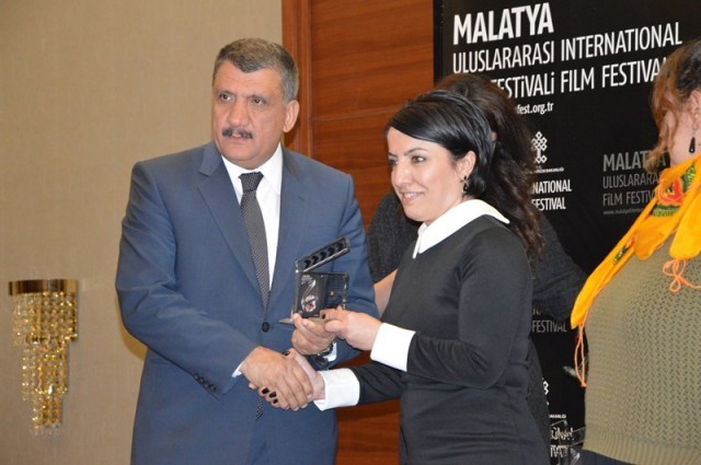 6. Malatya Uluslararası Film Festivalinin Sponsorlarına Plaket verildi 18
