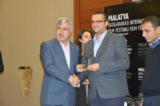 6. Malatya Uluslararası Film Festivalinin Sponsorlarına Plaket verildi 23