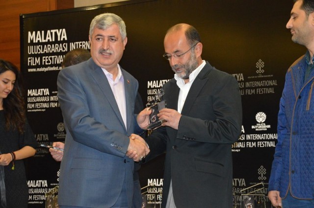 6. Malatya Uluslararası Film Festivalinin Sponsorlarına Plaket verildi 25