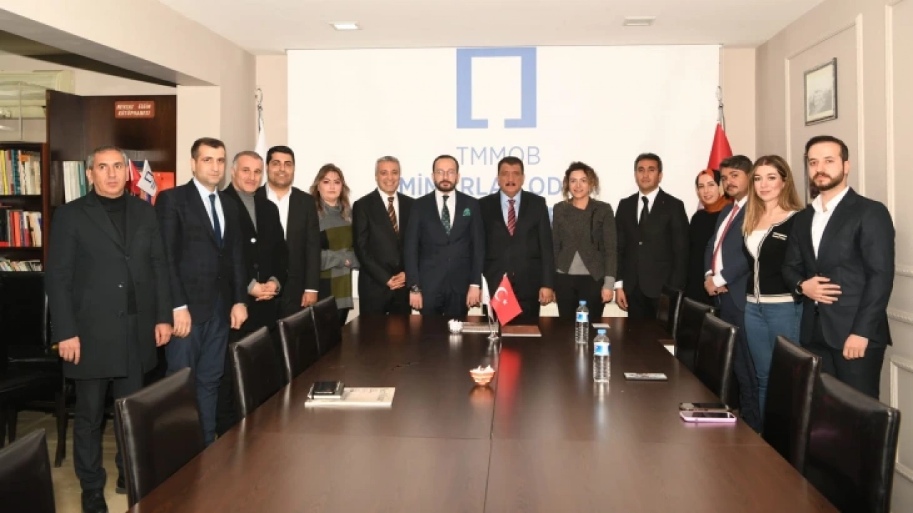 Başkan Gürkan Mimarlar Odası Malatya Şubesini Ziyaret Etti
