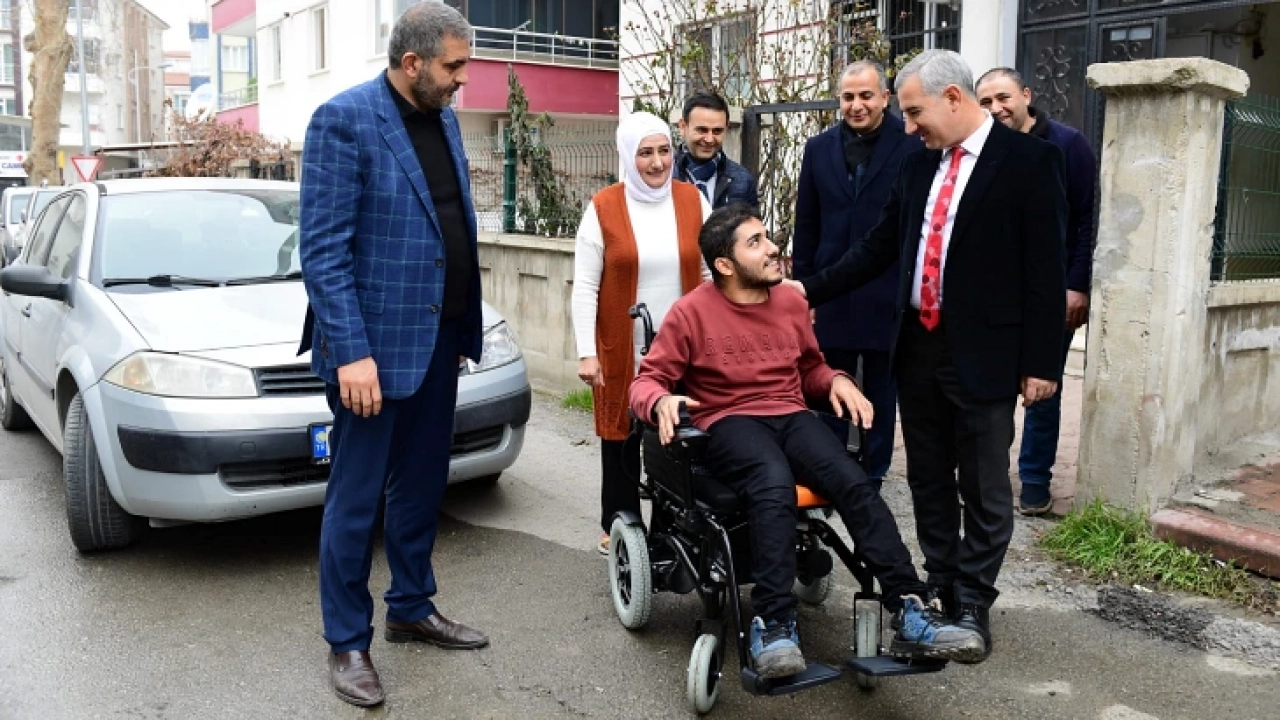Başkan Çınar Engelli Mehmet Kaçan’ın Akülü Araç Talebini Yerine Getirdi