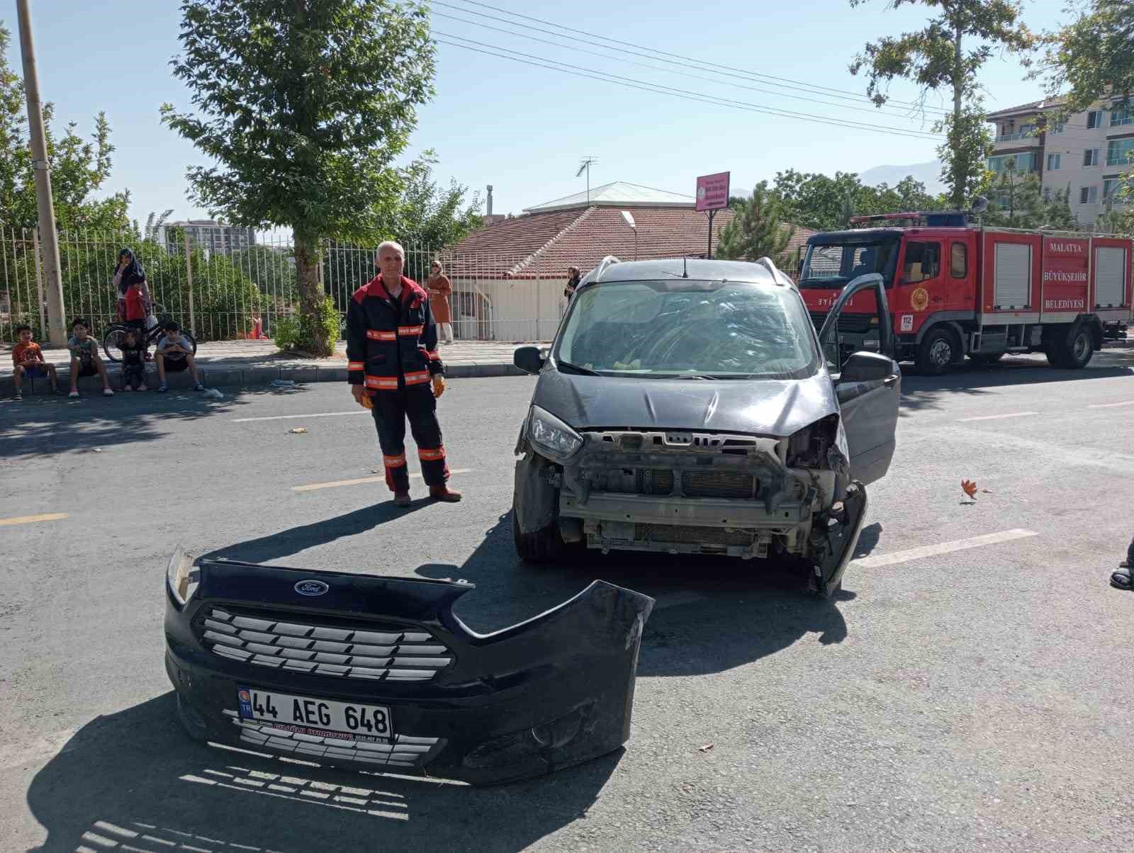 Malatya’da İki Farklı Kazada: 3 Yaralı