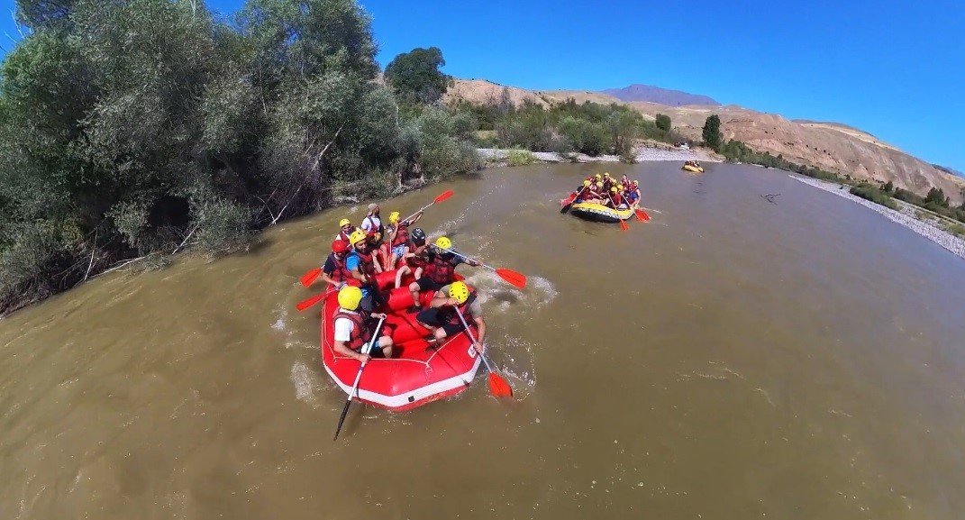 Kavurucu Sıcaklarda Rafting  Serinliği