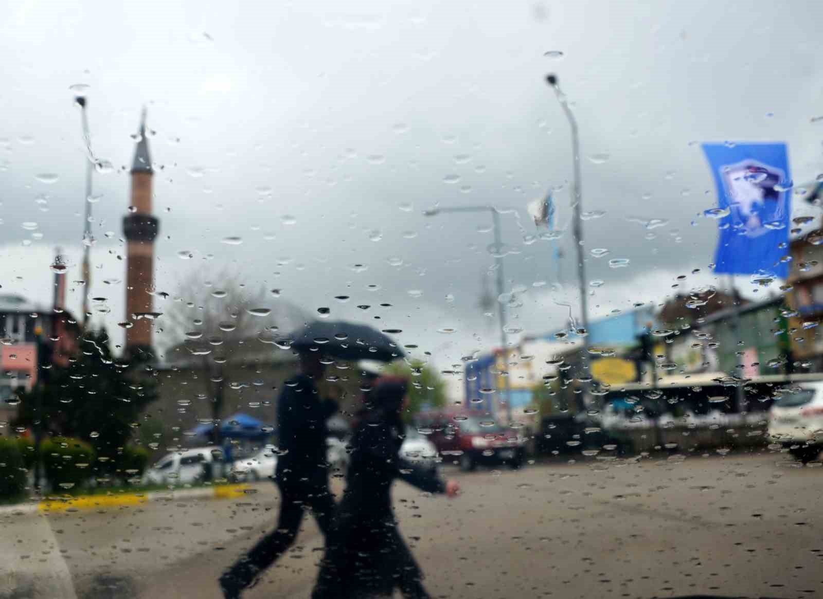 Meteorolojiden Uyarı Yapıldı: Kuvvetli Yağış Bekleniyor