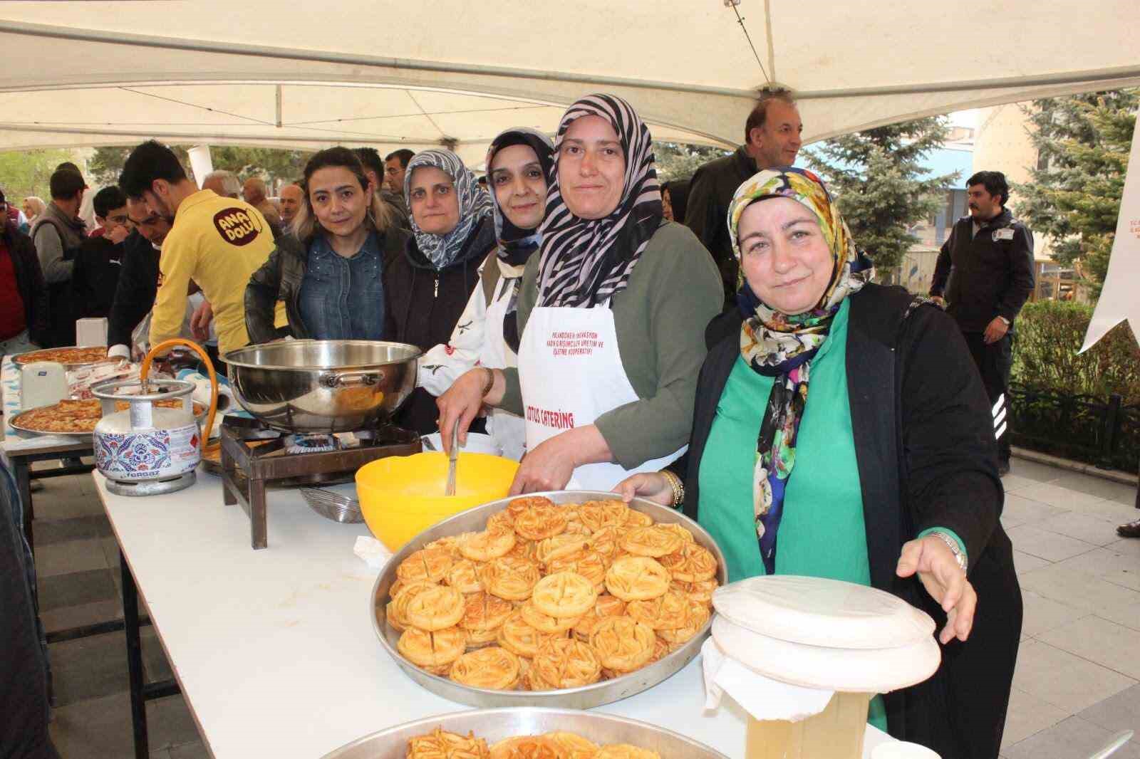 Coğrafi İşarete Sahip Tüm Yemekleri Yapılıyor