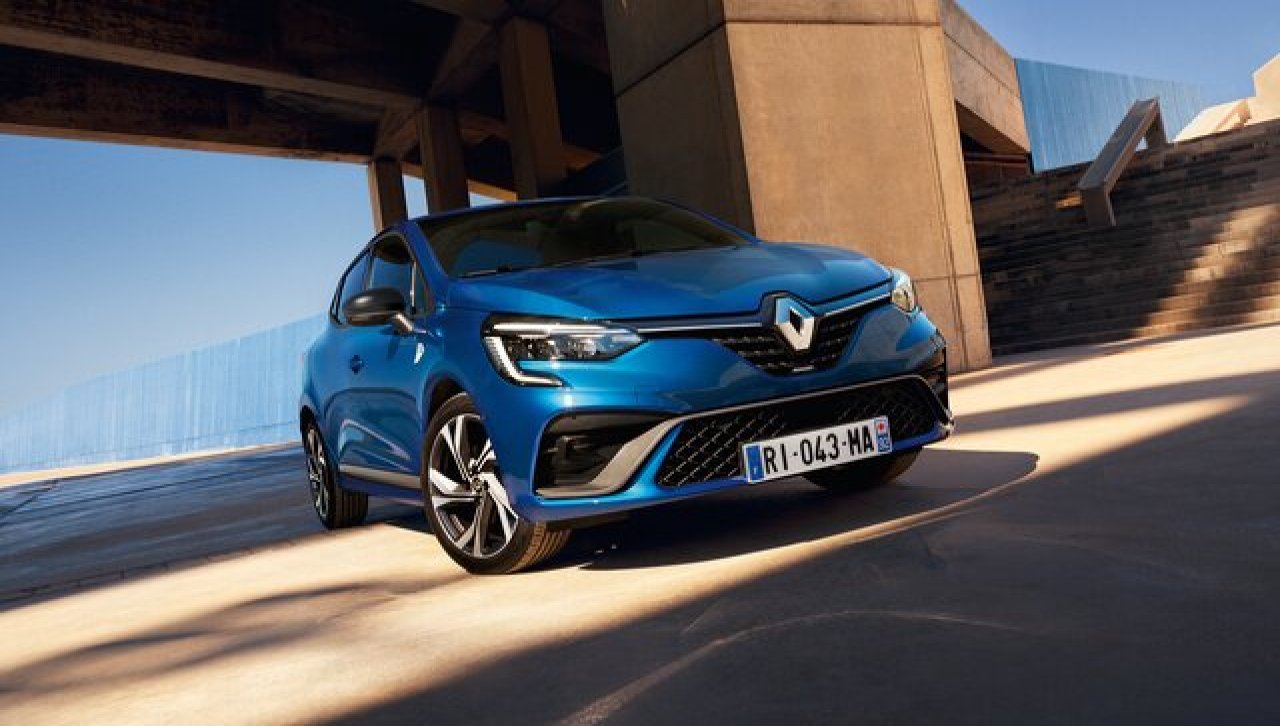 Renault Clio 450.000 TL'nin altında! Fiyatlar çakılmaya başladı! Vatandaş Happy!