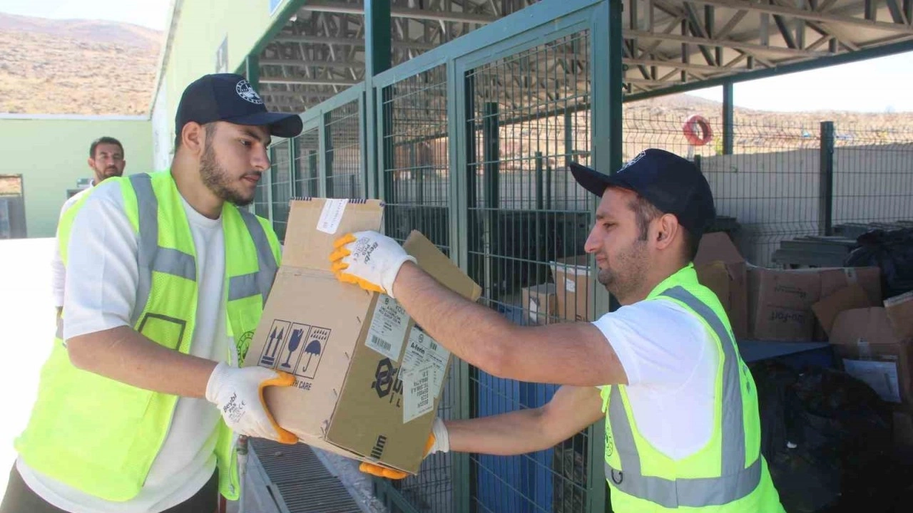 Elazığ’da 25 Ton Atık Ekonomiye Katkı Sağladı