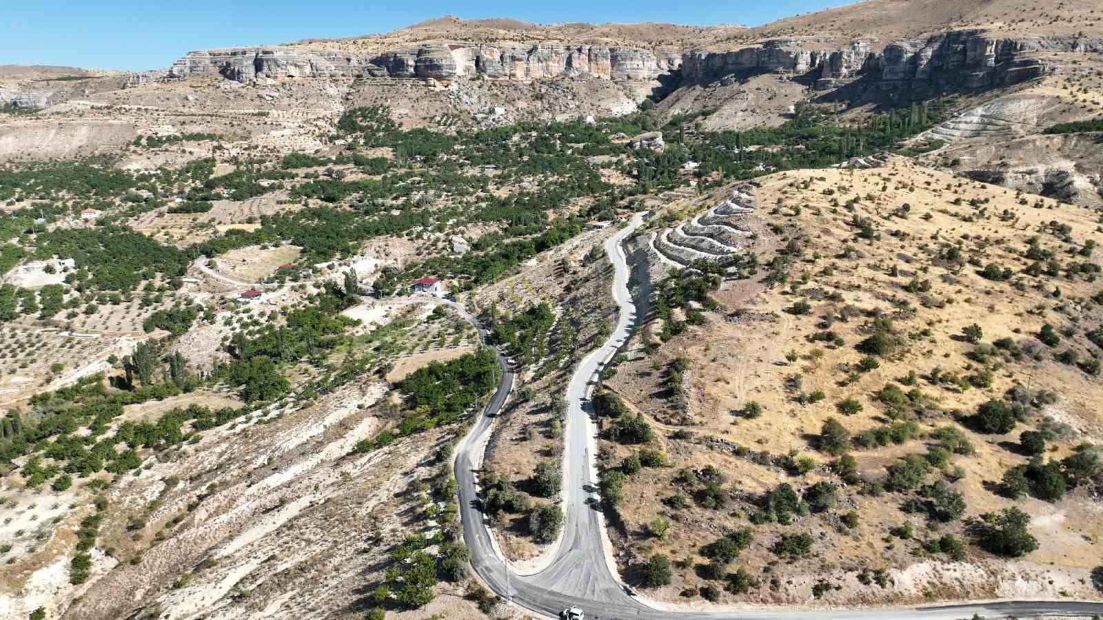 Akçadağ Mezra Mahallesi’nin Yol Problemi Sona Erdi