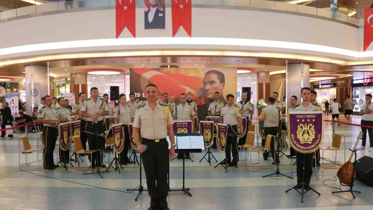 Malatya Park Avm’de Gaziler Günü Etkinliği Düzenlendi