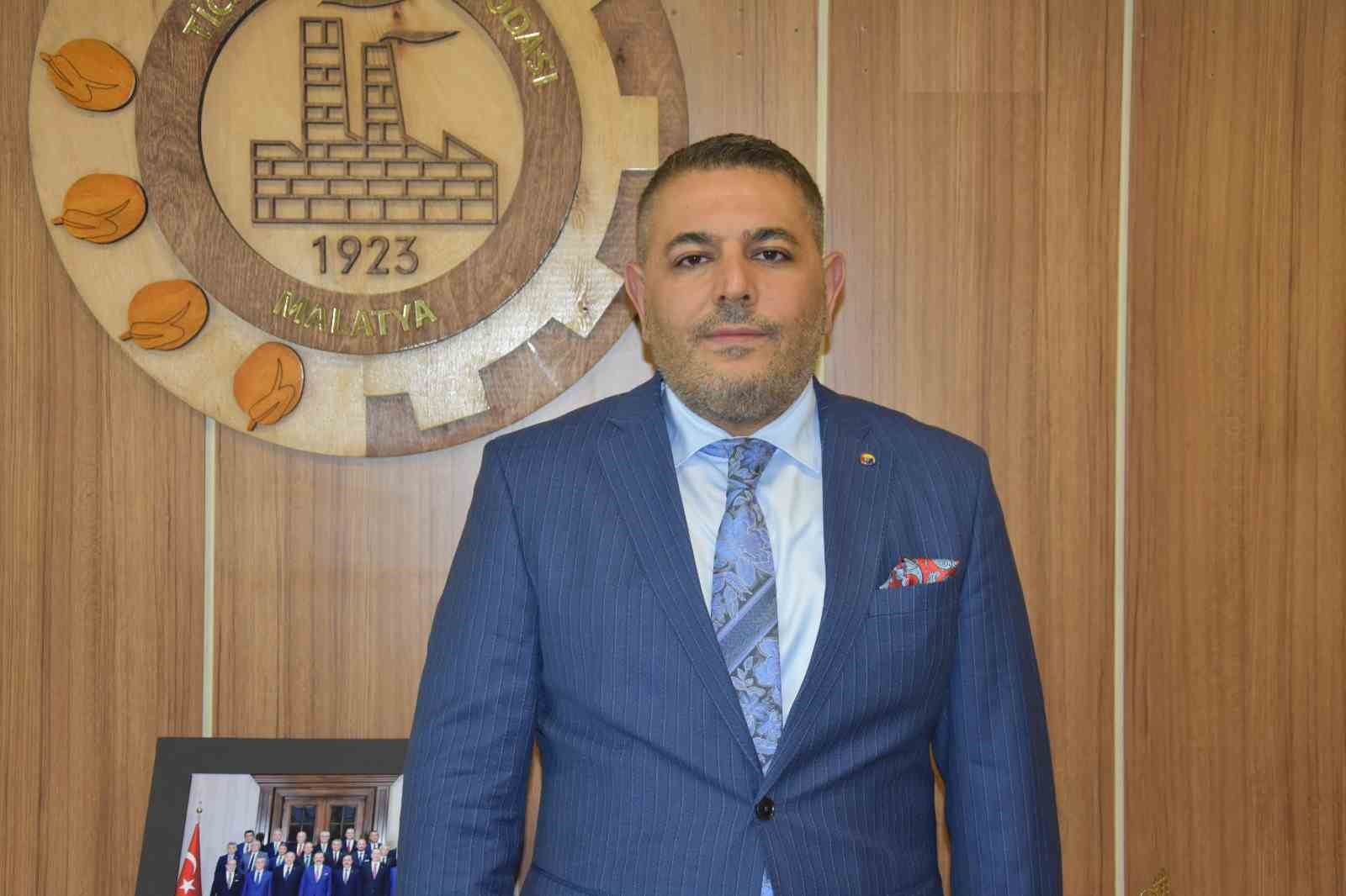 Başkan Sadıkoğlu'ndan: "Çarşının İnşası Bir An Önce Başlamalı" Çağrısı