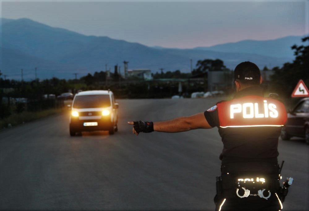 Farklı Suçlardan Aranan 31 Şahıs Erzincan Polisinden Kaçamadı