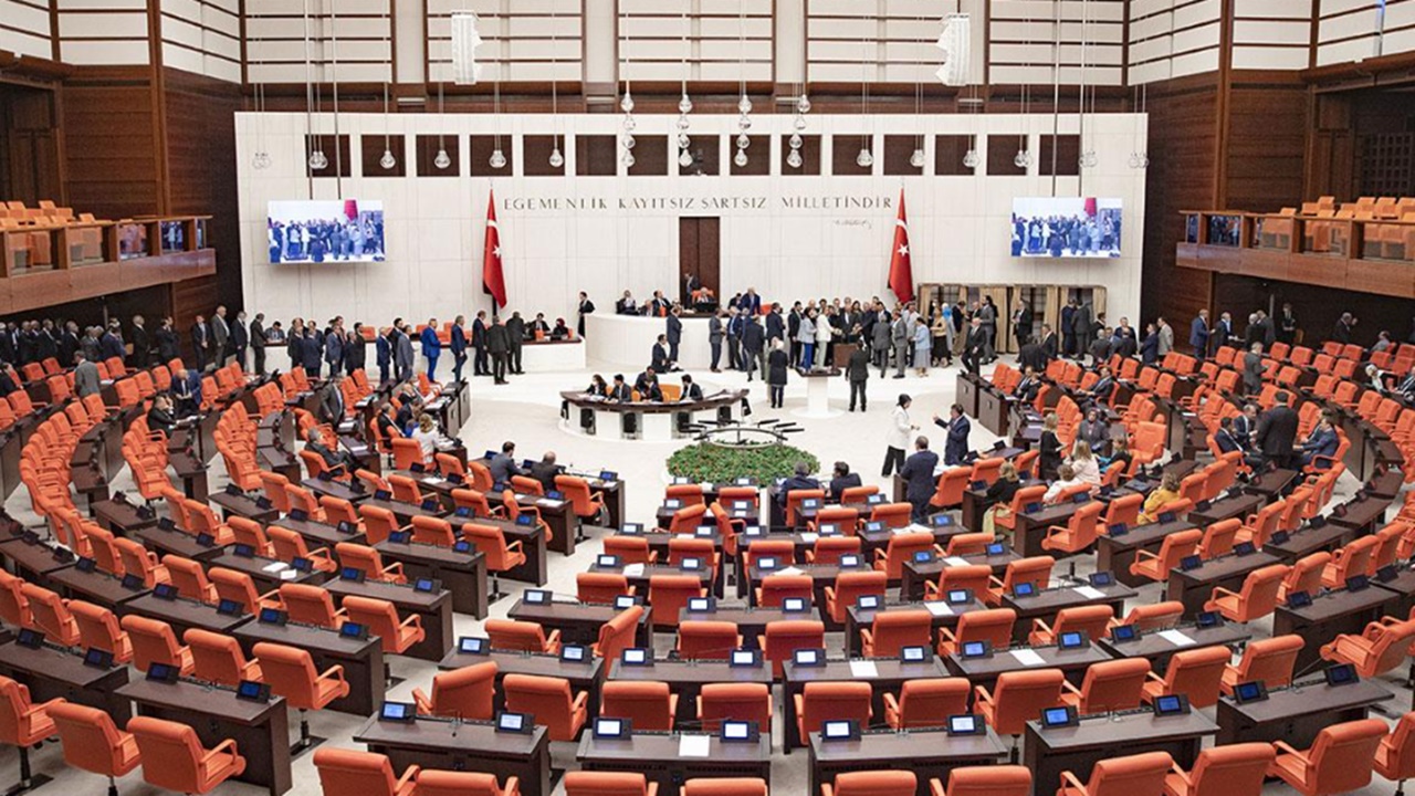 Staj ve çıraklık mağdurları sevinçten havalara uçacak! EYT'den faydalanacakları tarih netleşti