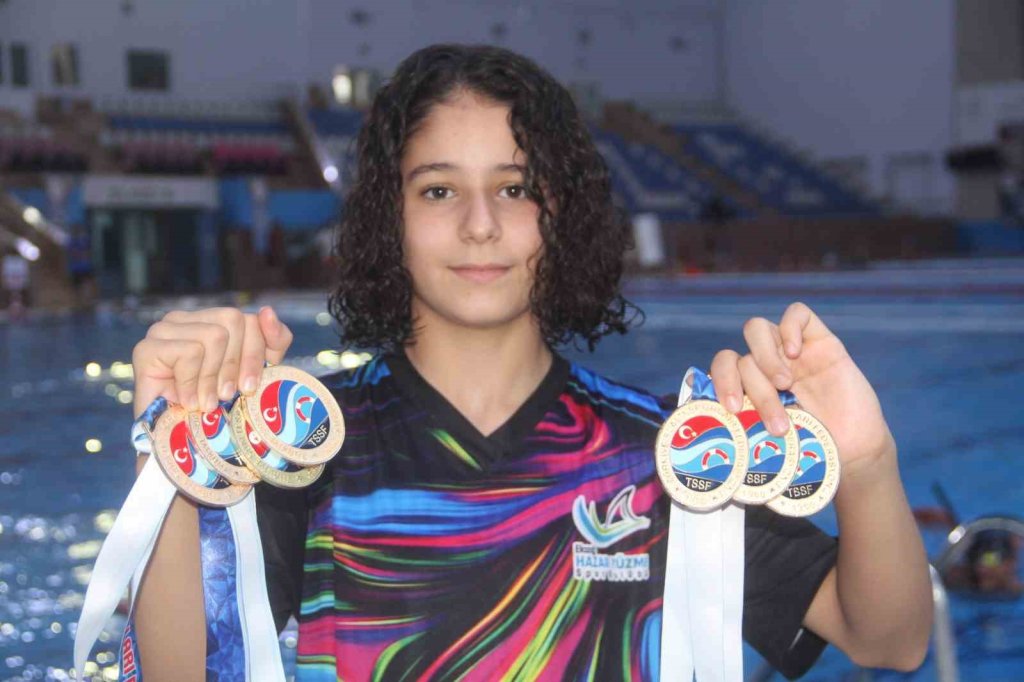 Henüz 11 Yaşında Ve 7 Türkiye Şampiyonluğu Var
