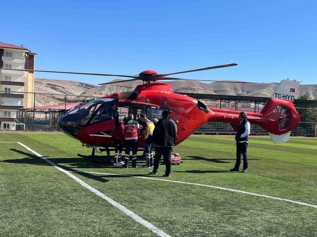 Hastanın İmdadına Ambulans Helikopteri Yetişti
