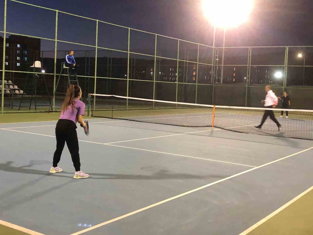 Ebyü Kadınlar Kort Tenis Turnuvası