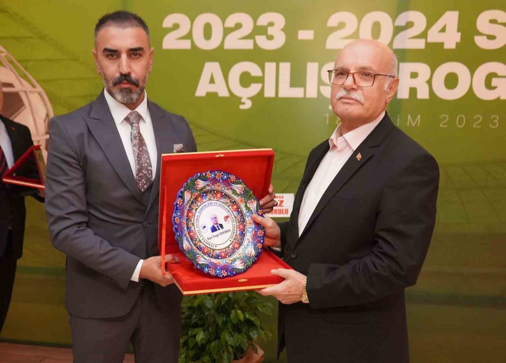Sivas’ta Futbol Hakemleri Perdeyi Araladı