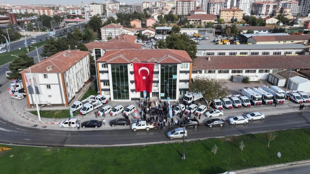 Yeşilyurt Belediyesi Araç Filosunu Güçlendiriyor