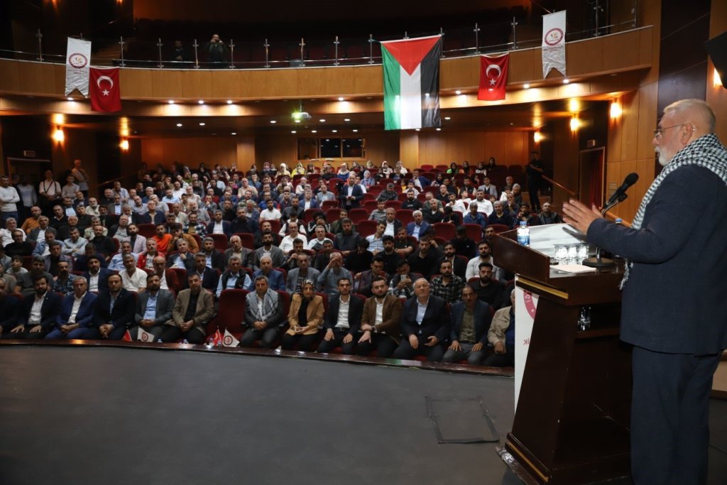 Kahta’da ‘Filistin Biziz, Biz Filistiniz’ Konferansı