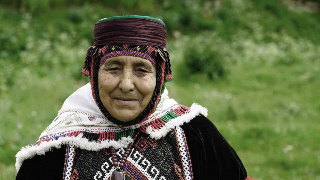 Damallı Kadınlar, Yöresel Türkmen Kıyafetleri