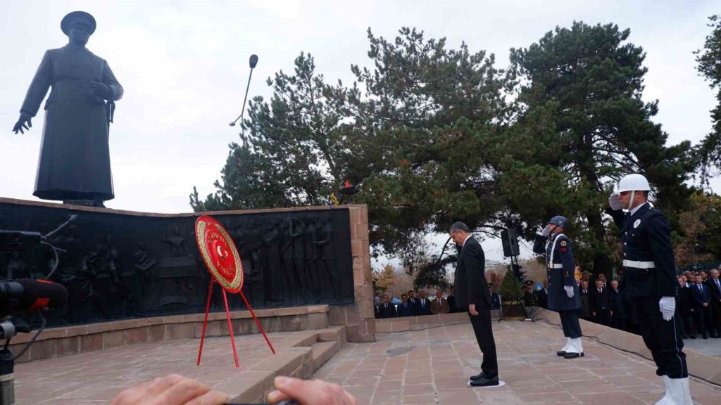 Erzurum’da 10 Kasım Anma Törenleri