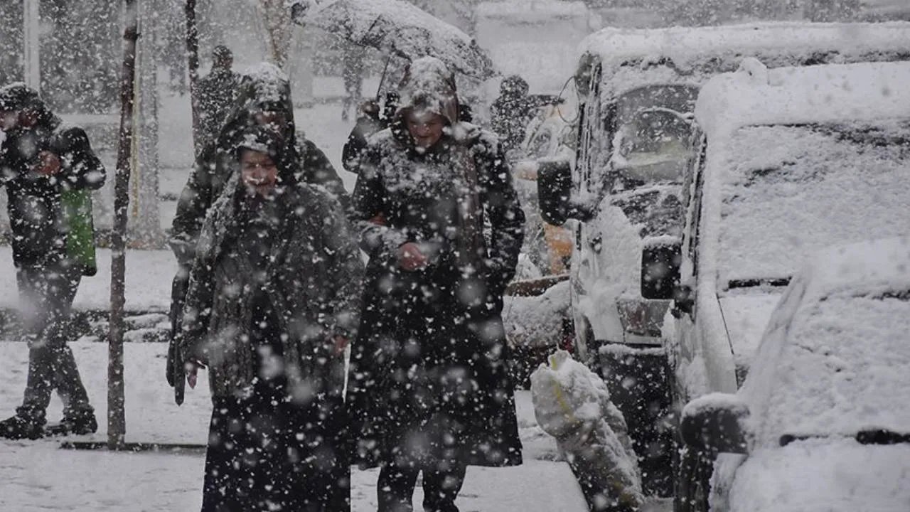 Malatya’da Kar Manzaraları Görülmeye Başladı