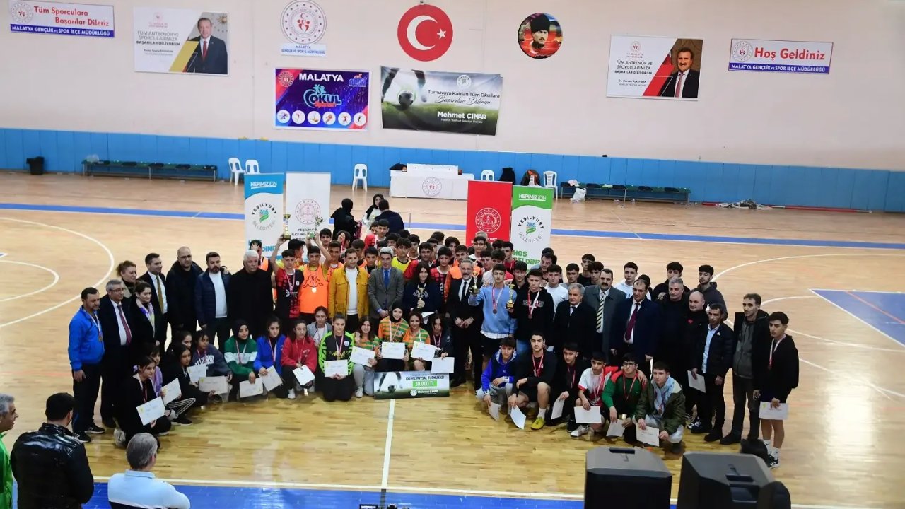 100.Yıl Futsal Turnuvası Şampiyonu Belli Oldu