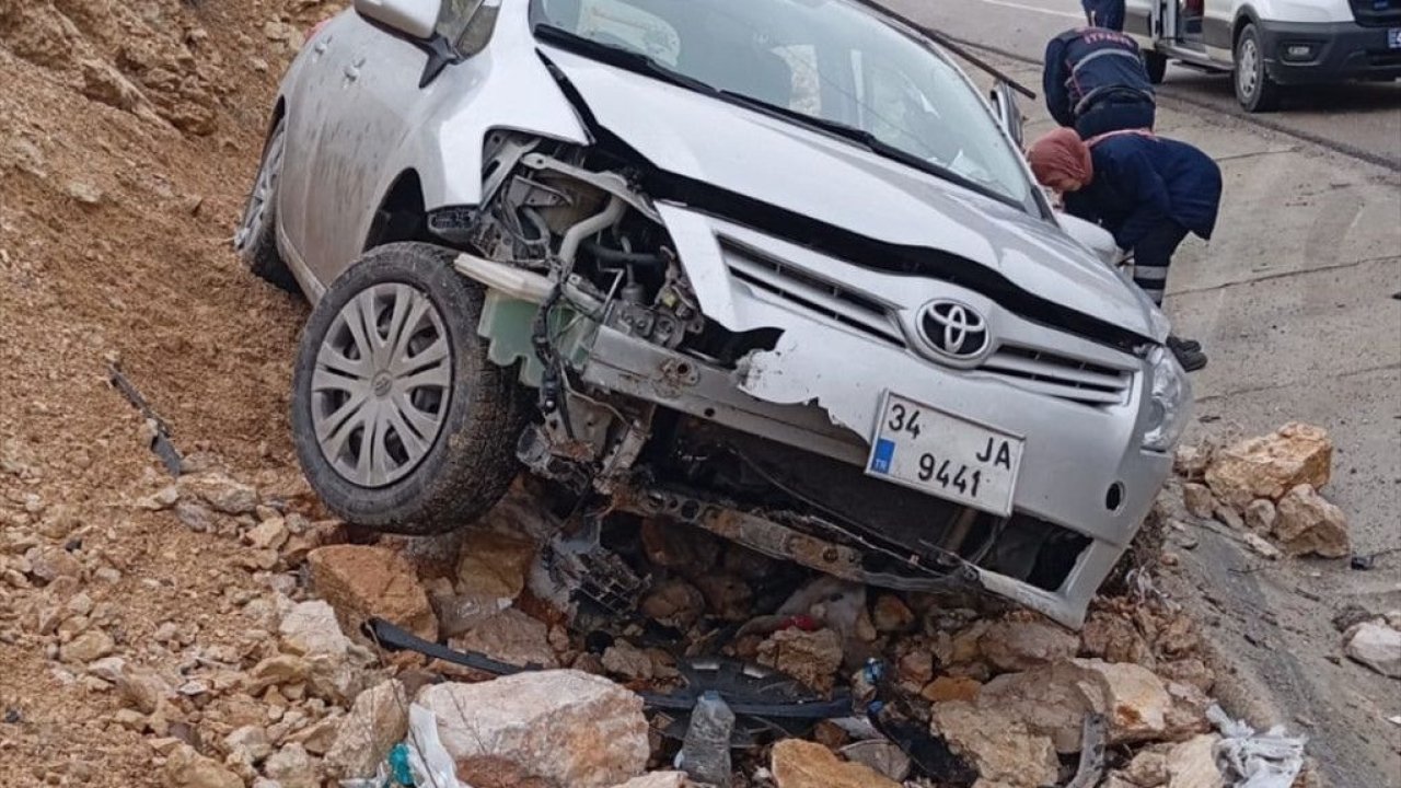 "Akçadağ'da Otomobil Kazası: 3 Yaralı"