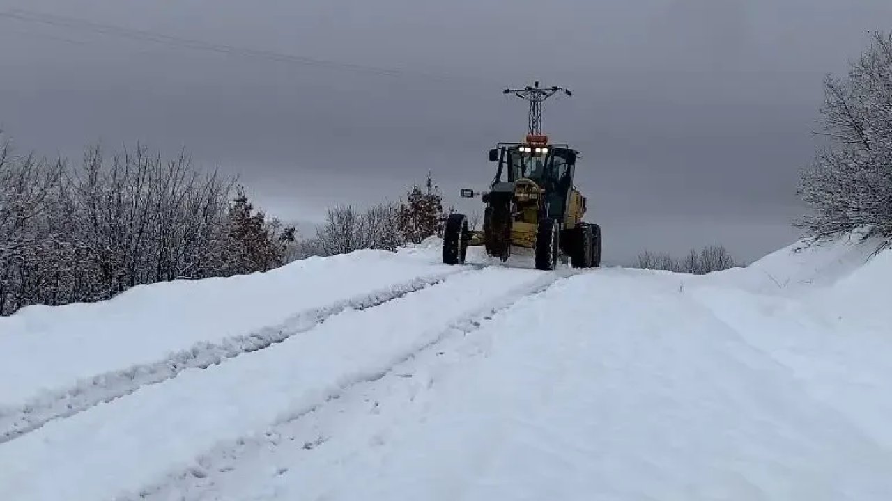 Tunceli'de Kar Yağışı Sonrası 96 Köy Yolu Açıldı