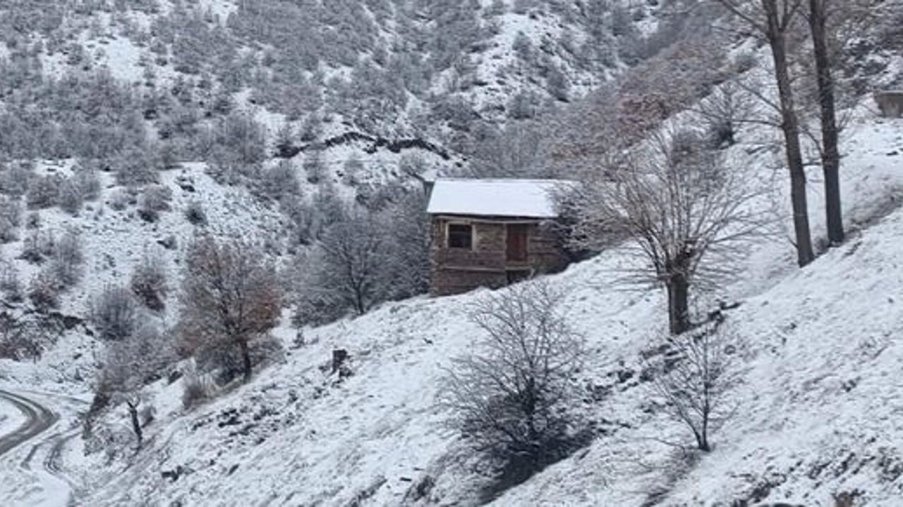 Malatya'da Kar Dolu Manzaralar Büyüledi