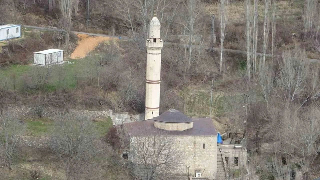 Arapgir'de Zamana Direnen Tarihi Cafer Paşa Camii