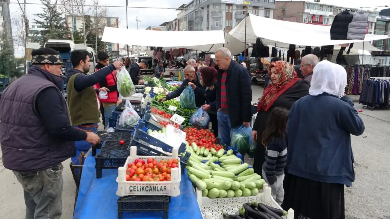 Malatya'da Ramazan Coşkusu Alışveriş İle Başladı