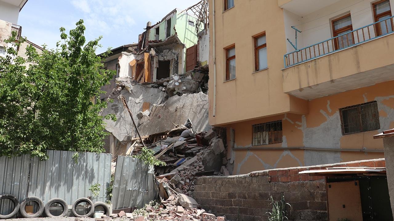 Malatya'da Meydana Gelen 4,3 Büyüklüğündeki Deprem Korku Saldı