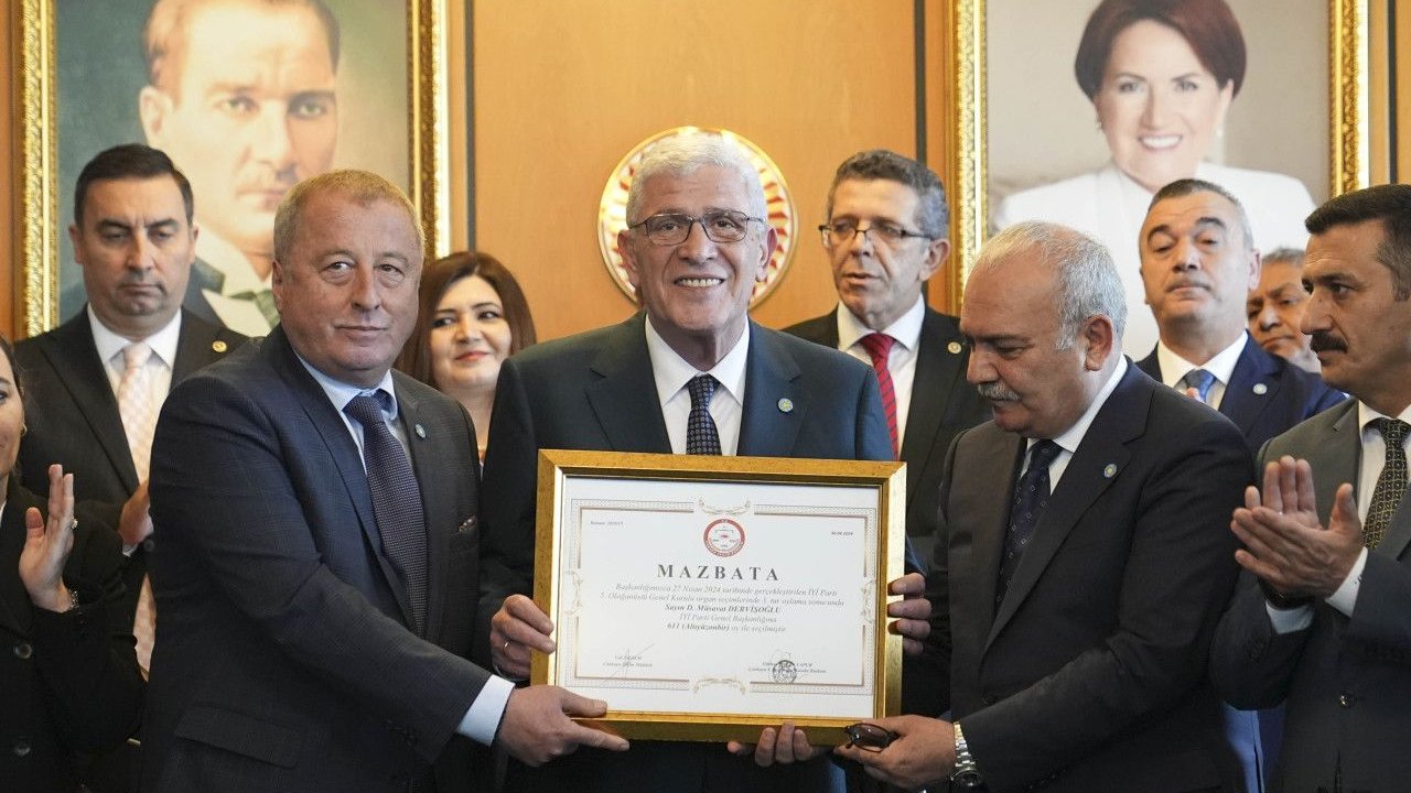 İYİ Parti 5. Olağanüstü Kurultayı'nda Müsavat Dervişoğlu Genel Başkan Seçildi!