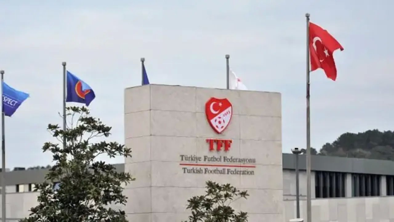 Türkiye Futbol Tesislerine Güneş Enerjisiyle Elektrik Sağlanacak