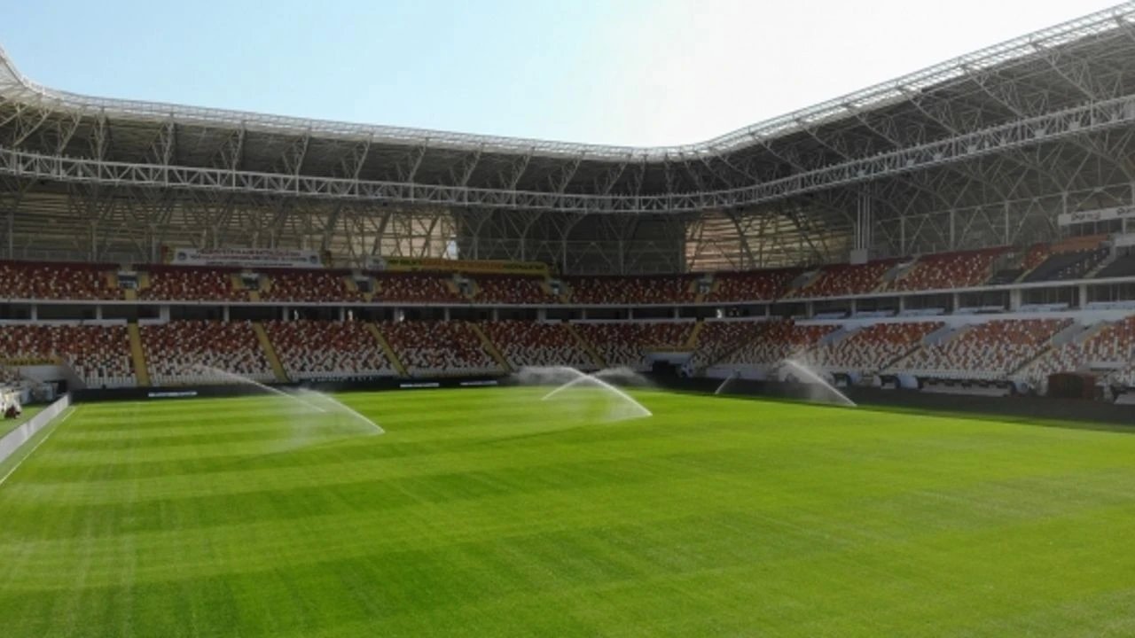 Yeni Malatyaspor Başkanı, Bakan ve TFF Başkanı ile Stadyum Durumunu Görüştü