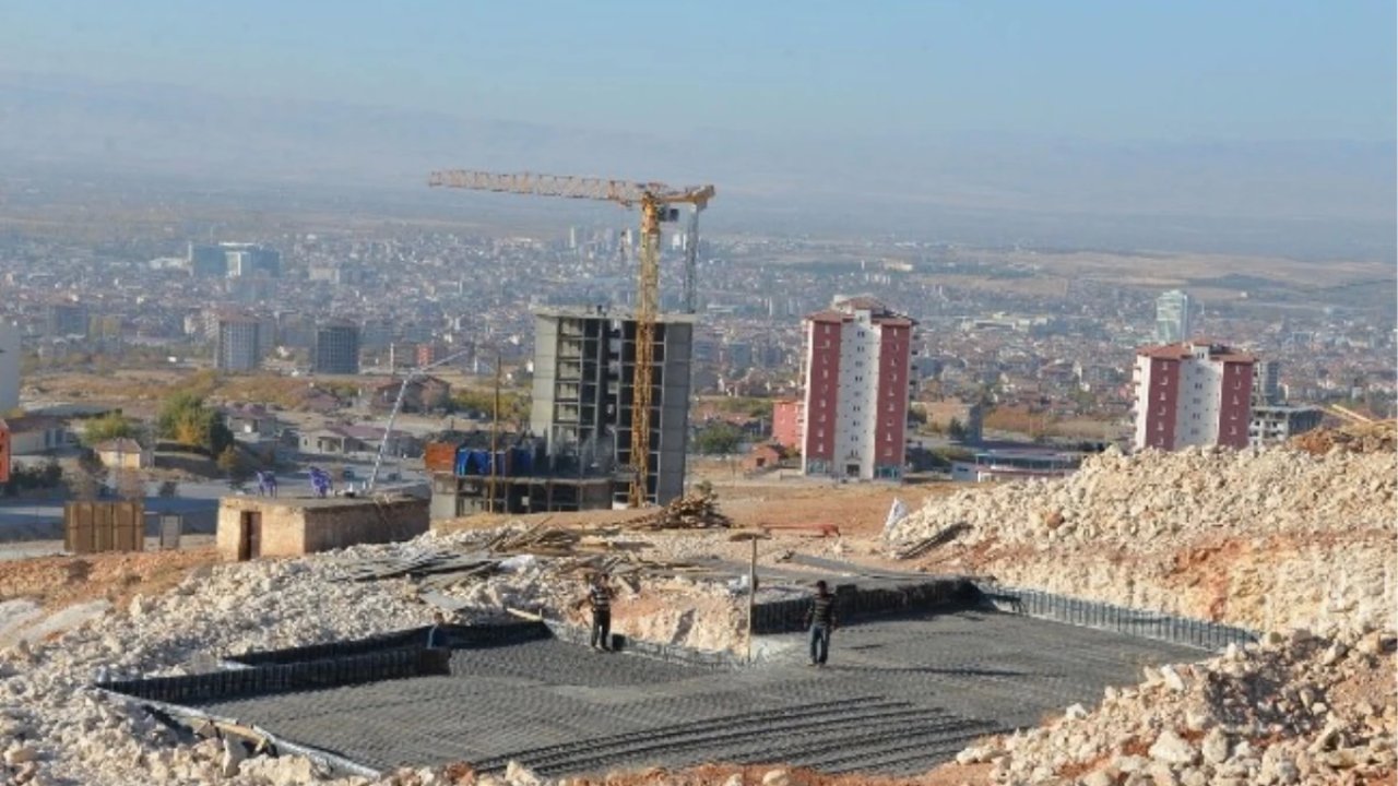 Malatya Büyükşehir Belediye Başkanı Sami Er: 9 kmlik Su Hattı Yenilendi