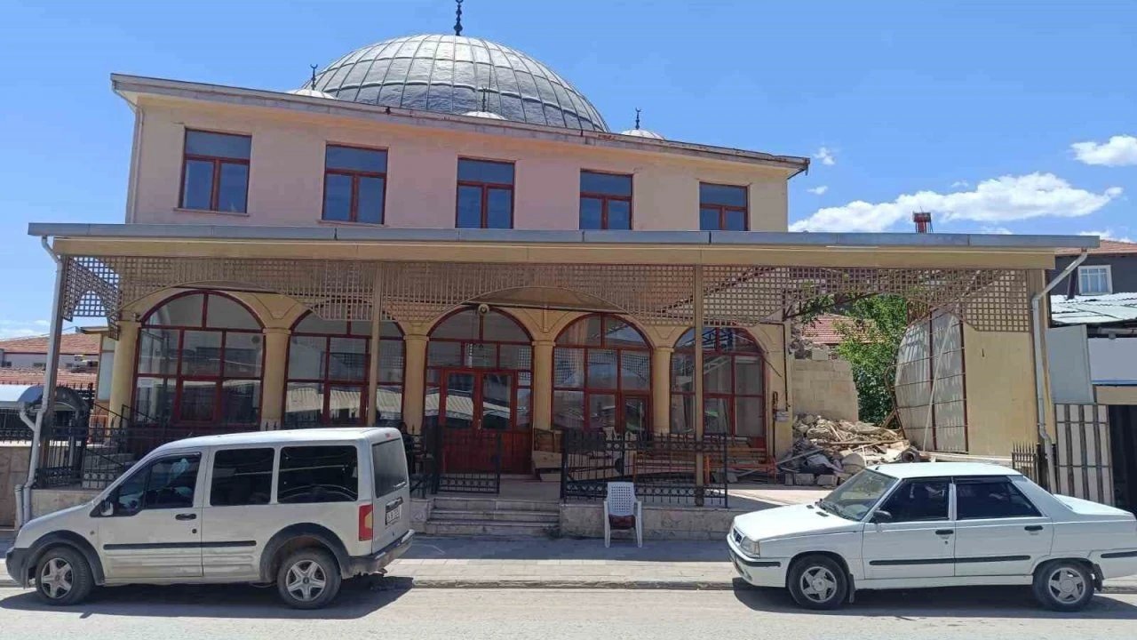 Malatya'daki Tarihi Cami, Restorasyon Sonrası İbadete Açılmayı Bekliyor