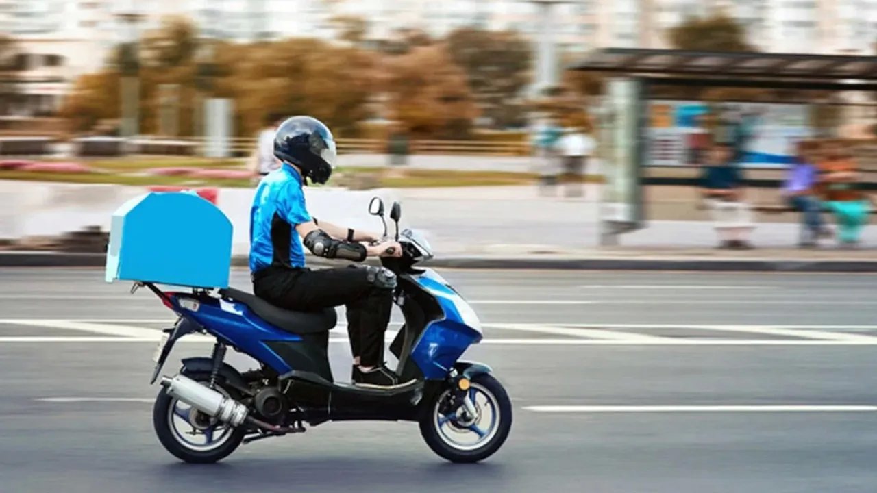 Moto Kuryeler için Yeni Gelir Vergisi Düzenlemesi: 2025'te Yürürlüğe Girecek