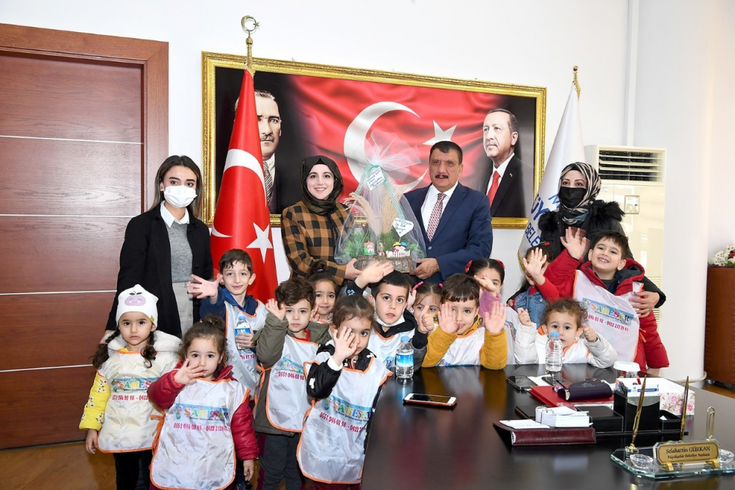 Öğretmenler Günü nedeniyle Başkan Gürkan’a ziyaretler