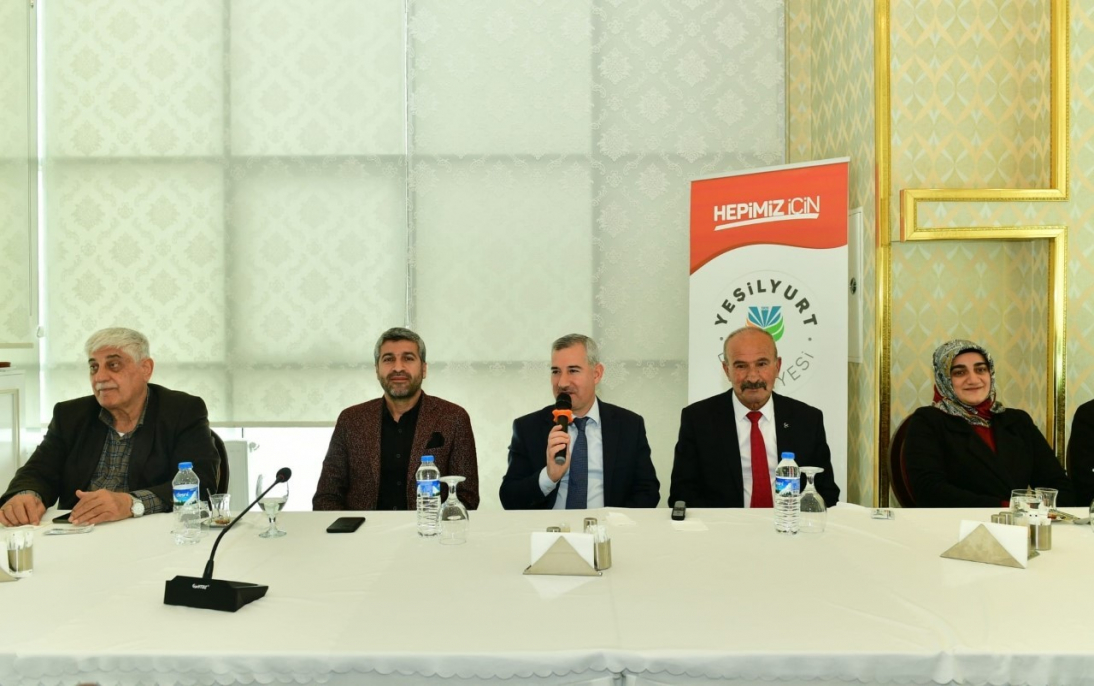 Başkan Çınar, siyasetçilerle istişare toplantısı yaptı