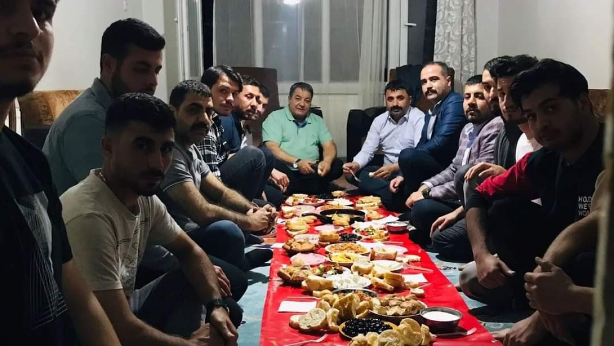Milletvekili Fendoğlu üniversite öğrencileri için sahur yemeği hazırladı