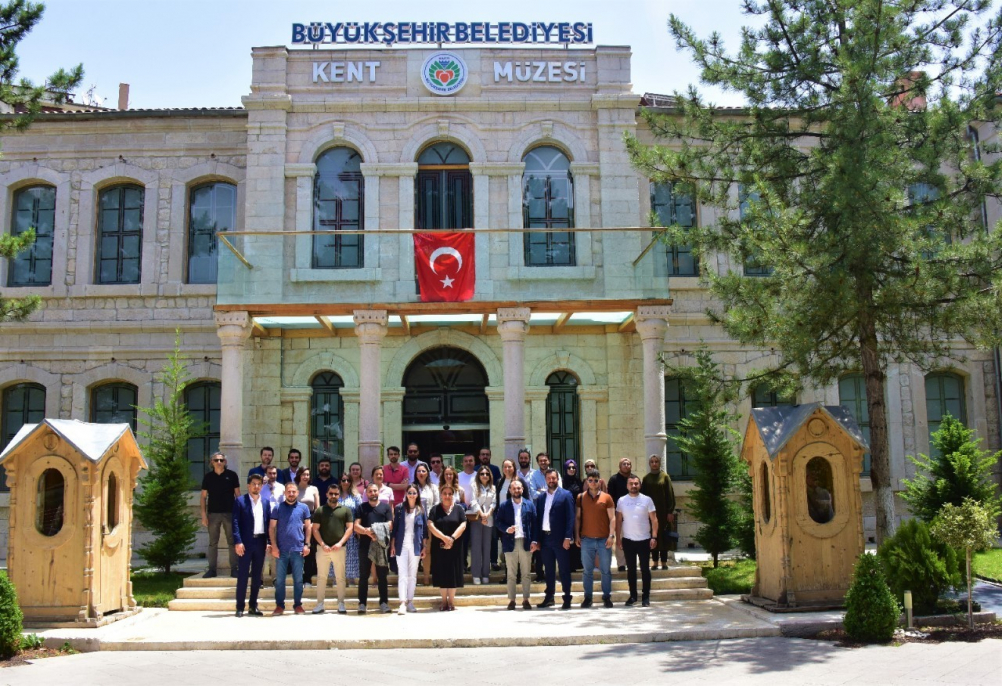 Gürkan, TOBB İstanbul genç girişimciler kurulu üyeleriyle bir araya geldi