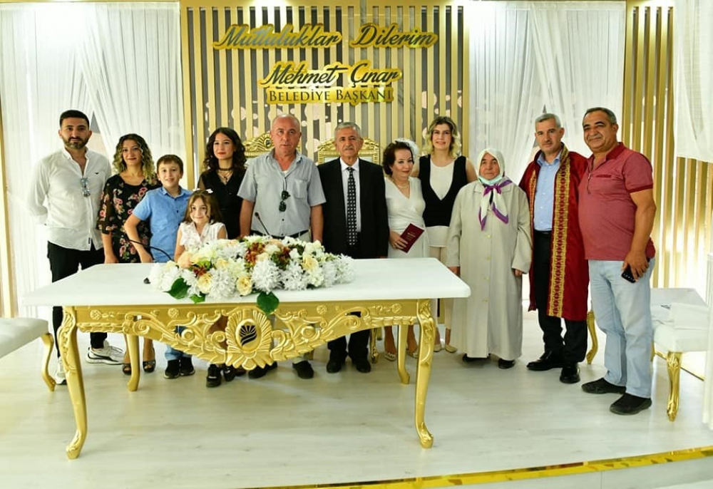 Yeşilyurt Belediyesi’nin yeni nikah sarayında ilk nikah kıyıldı