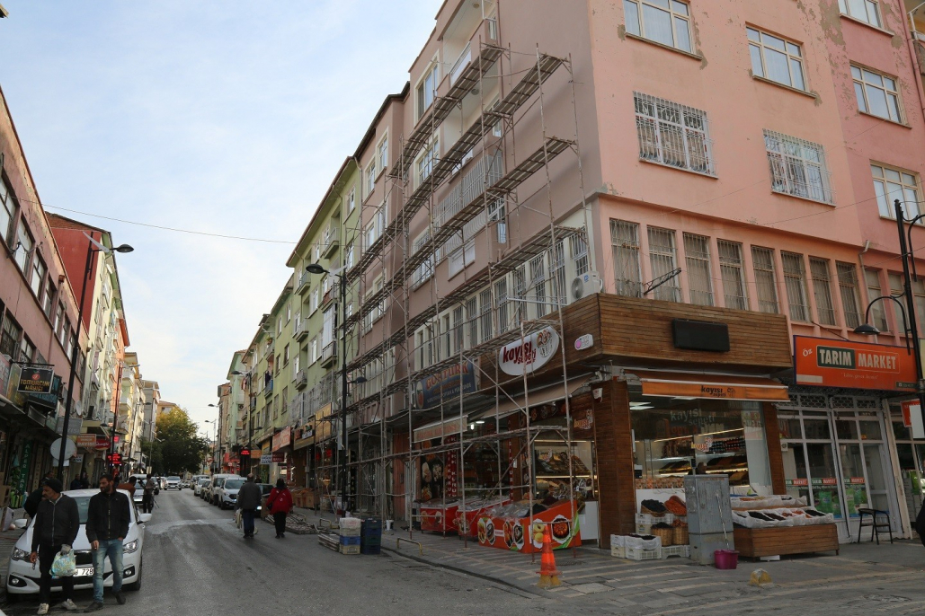 Battalgazi sokaklarında yenileme çalışmaları sürüyor