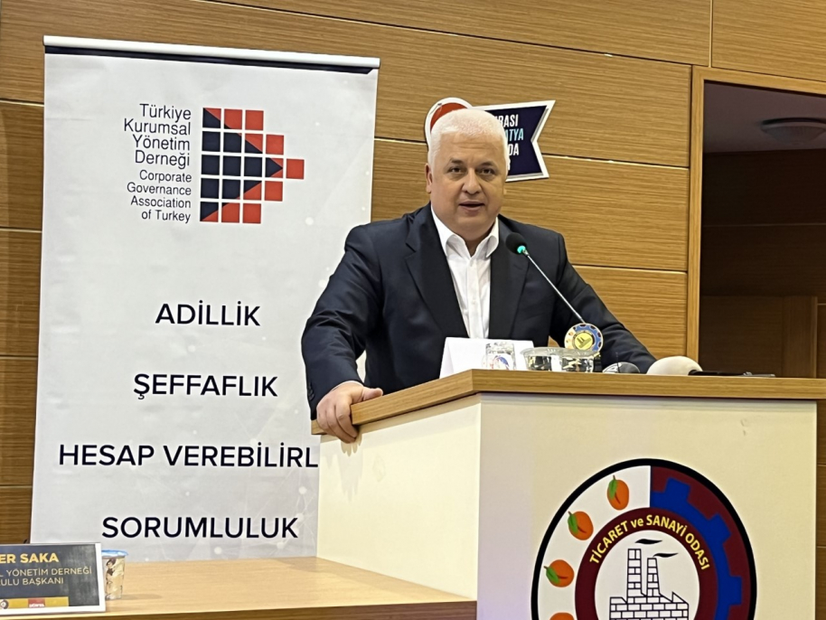 Sadıkoğlu, 'Kurumsallaşmada En Büyük Sorunu Aile Şirketleri Yaşıyor'